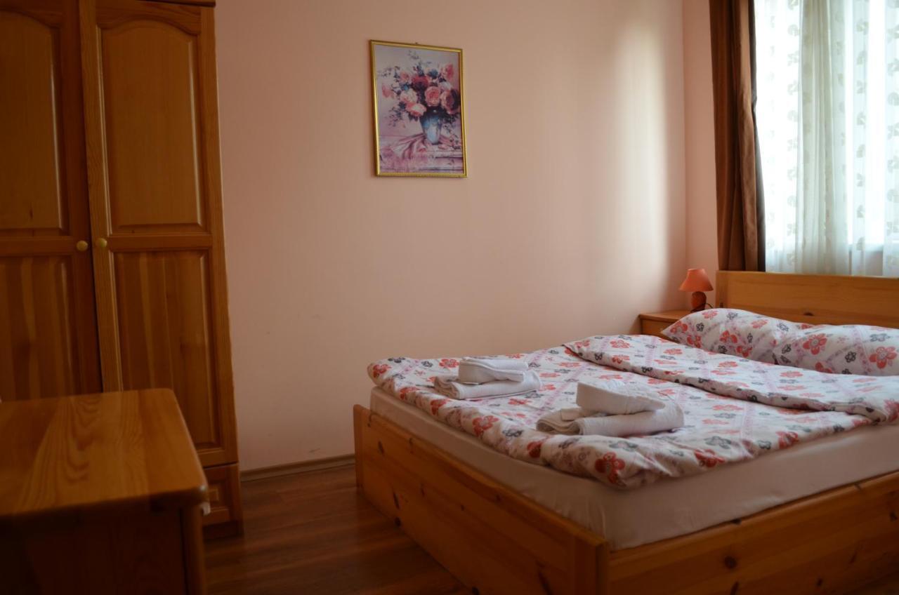 Hotel Kramus Roese Buitenkant foto